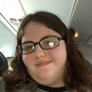 Meet your Posher, Rayna